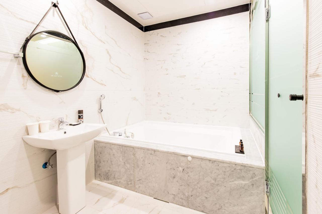 Air Sky Hotel Pusan Zewnętrze zdjęcie